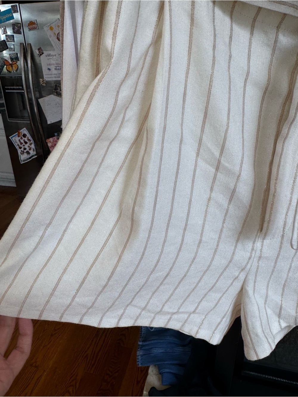 Paige New with Tags Siesta Cream & Gold Metallic Stripe Shorts 10 - Picture 3 of 6